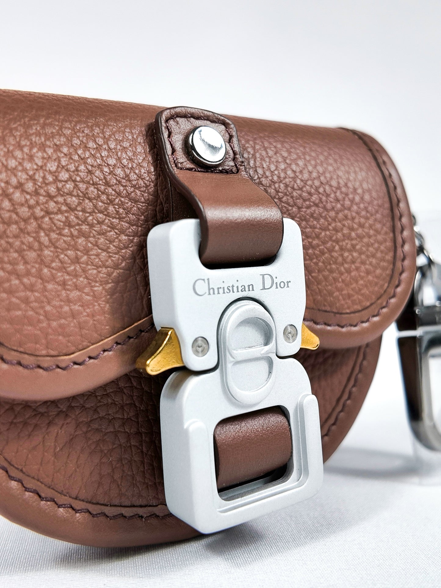 DIOR AIRPODS CASE