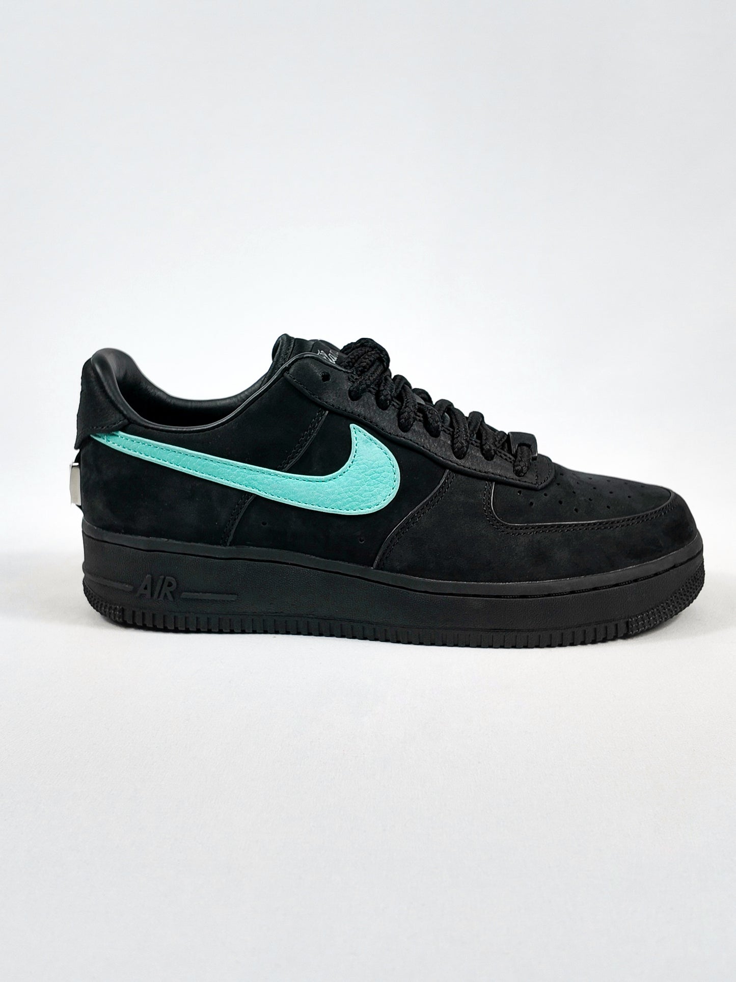 NIKE AF1 X TIFFANY SNEAKERS