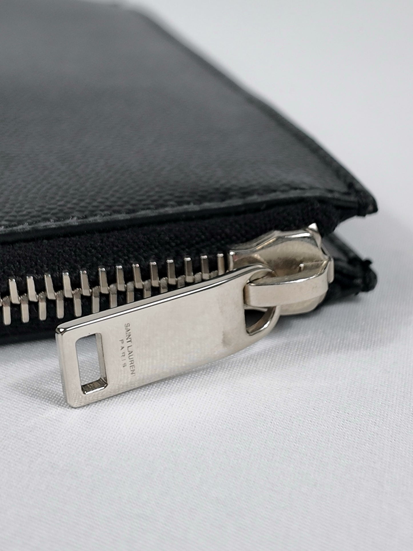 SAINT LAURENT POUCH